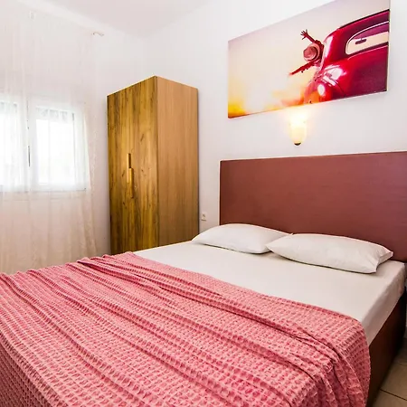 Aparthotel Philoxenia Earia Vrasná Zimmer foto