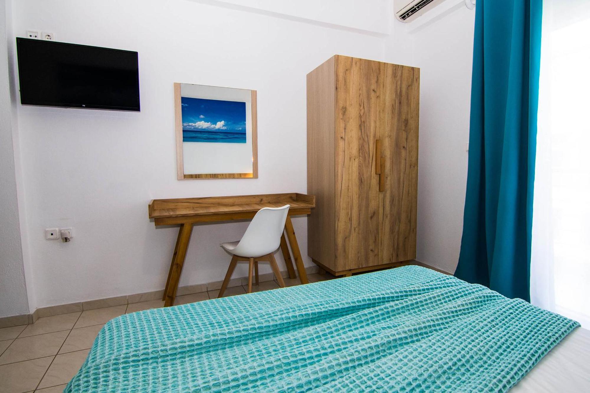 Philoxenia Earia Aparthotel